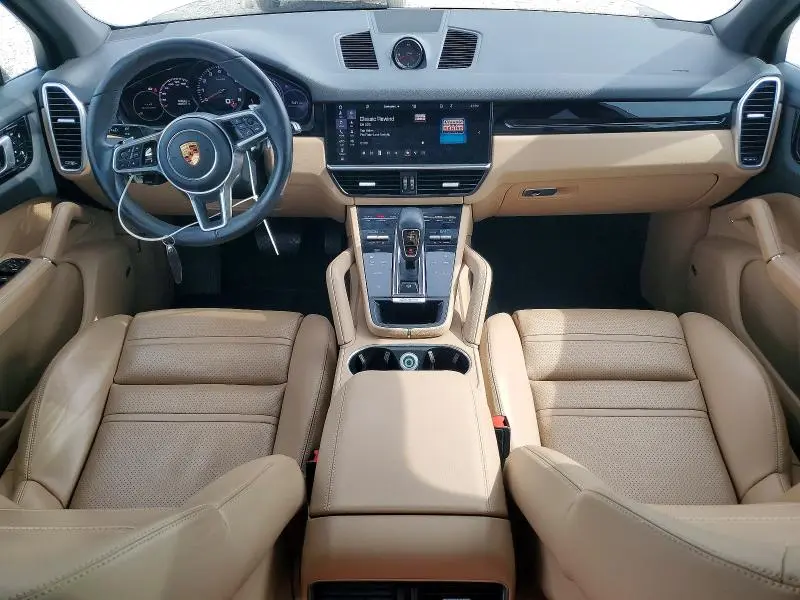 2019 PORSCHE CAYENNE   