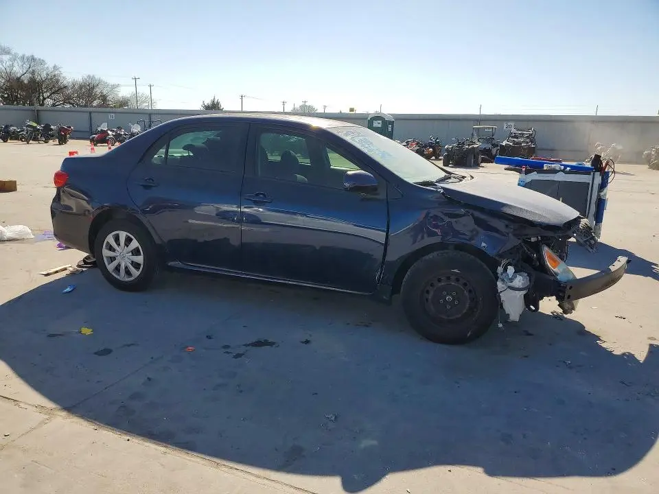 2011 TOYOTA COROLLA BASE  