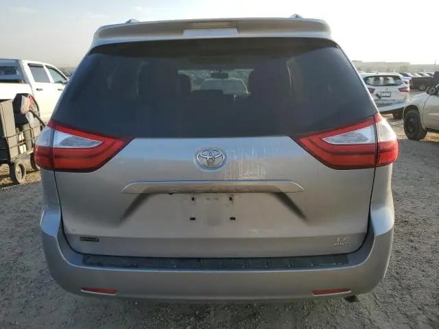 2015 TOYOTA SIENNA LE  