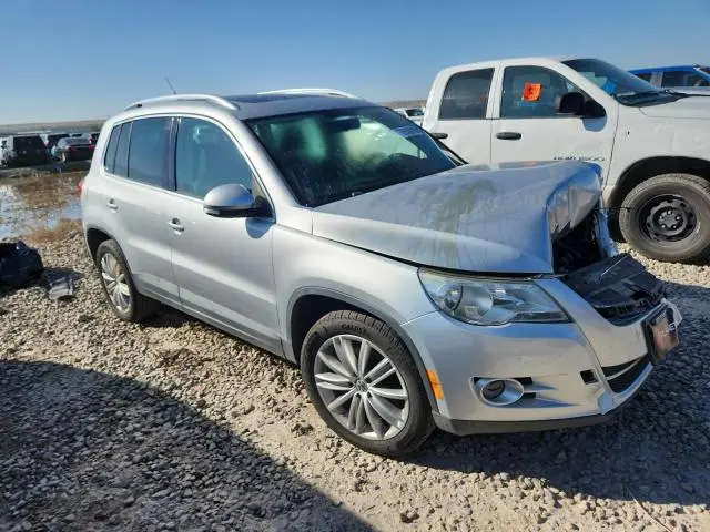 2011 VOLKSWAGEN TIGUAN S  