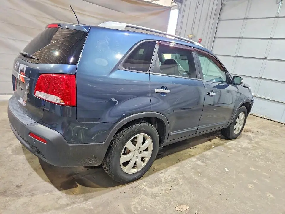 2012 KIA SORENTO LX  