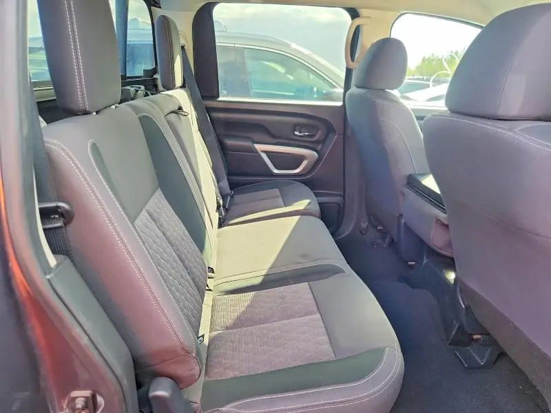 2022 NISSAN TITAN S  