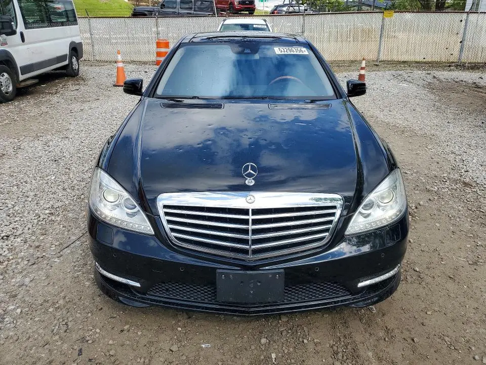2010 MERCEDES-BENZ S 550  