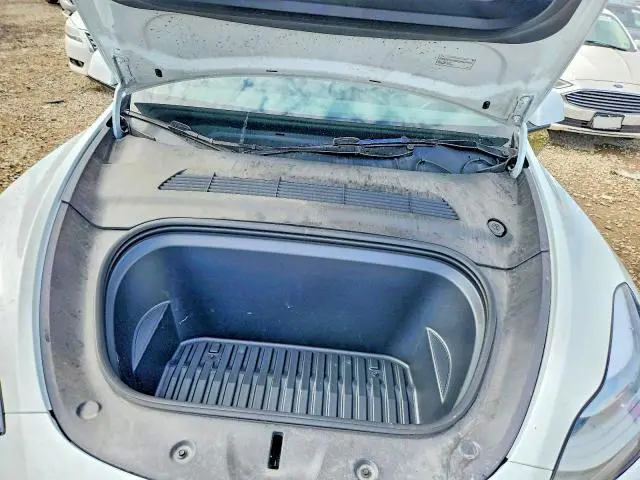 2025 TESLA MODEL Y   