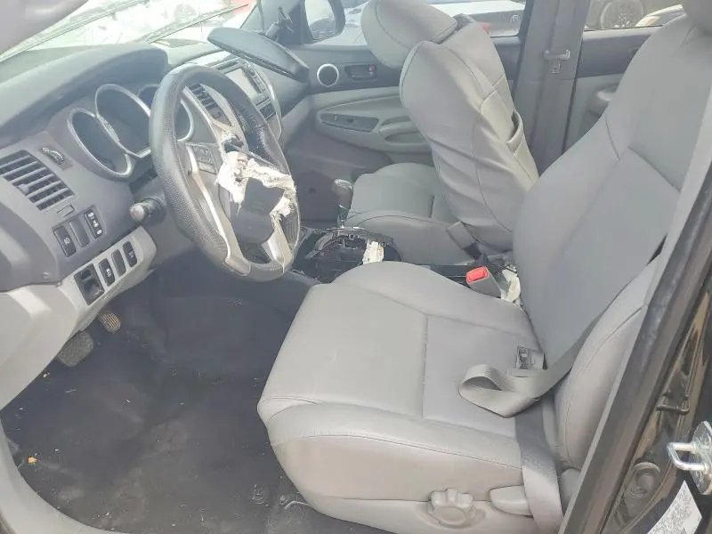 2013 TOYOTA TACOMA V6  