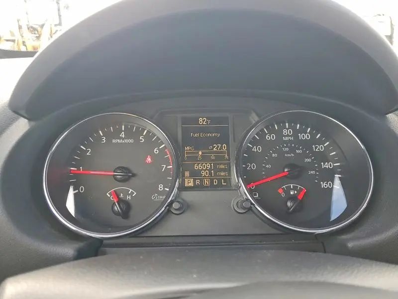 2012 NISSAN ROGUE S  