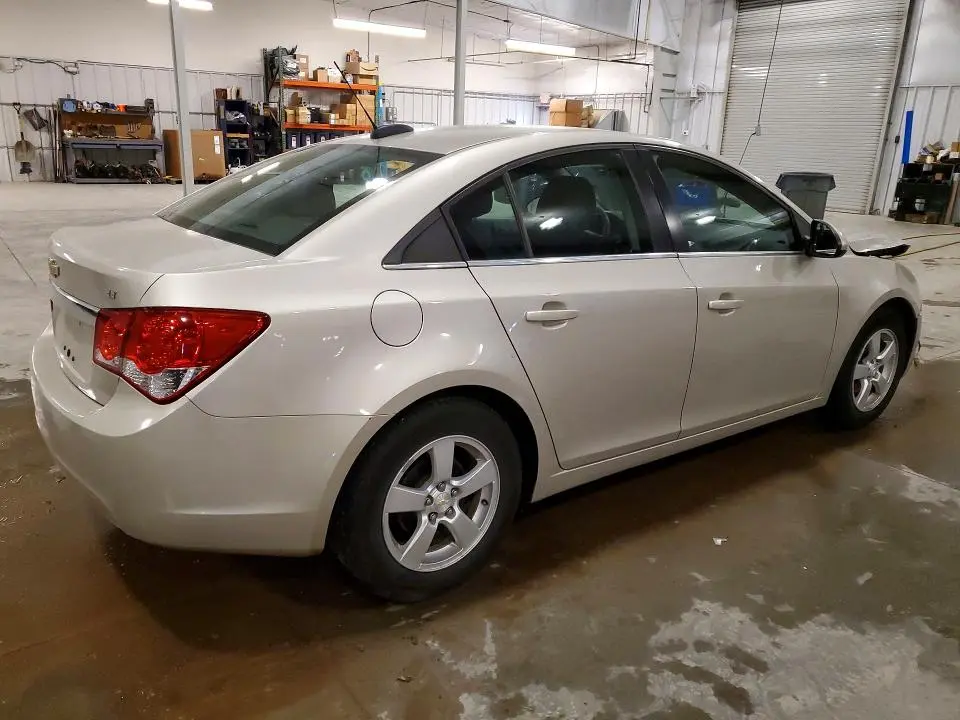 2015 CHEVROLET CRUZE LT  