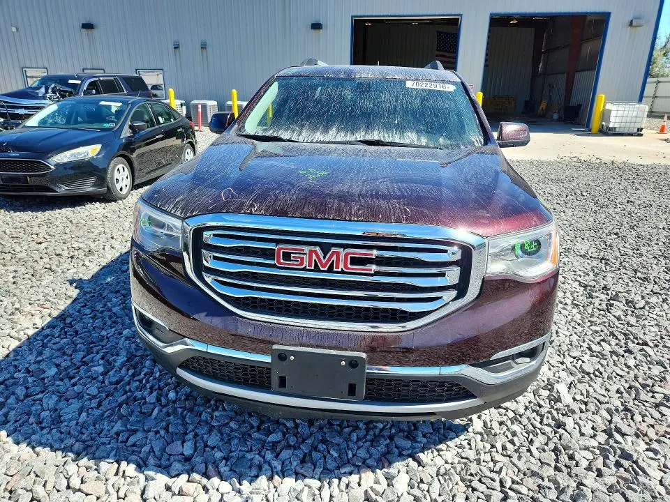2017 GMC ACADIA SLT-1  