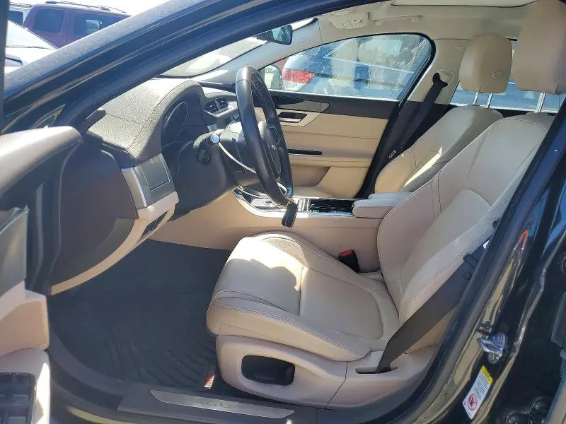 2017 JAGUAR XF PREMIUM  
