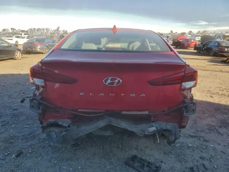 2020 HYUNDAI ELANTRA SEL  