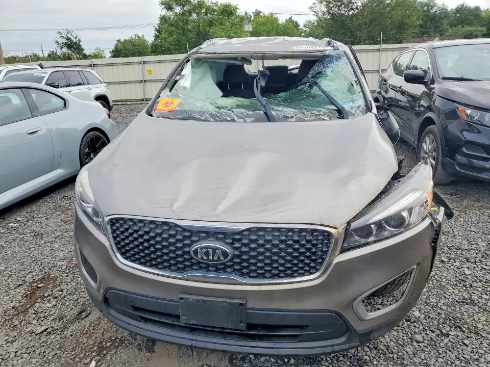 2018 KIA SORENTO LX  