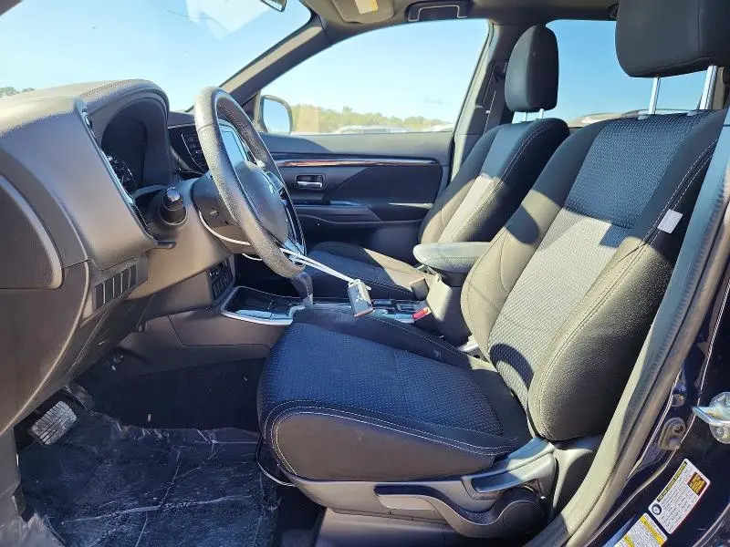 2018 MITSUBISHI OUTLANDER SE  