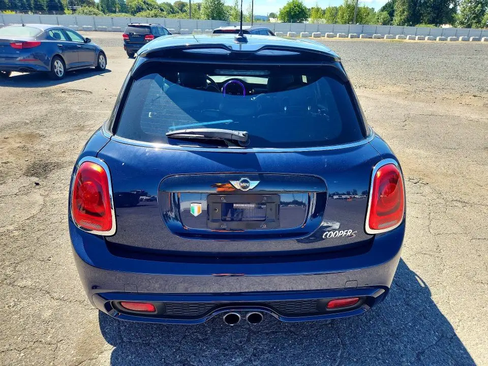 2015 MINI COOPER S  