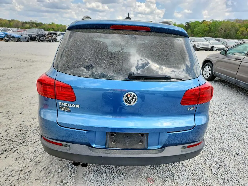 2017 VOLKSWAGEN TIGUAN S  