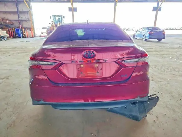 2022 TOYOTA CAMRY XLE  