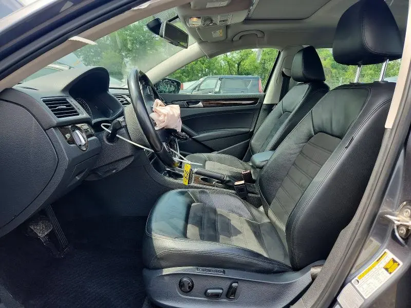 2015 VOLKSWAGEN PASSAT SEL  