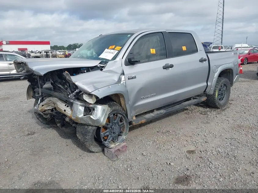 2016 TOYOTA TUNDRA SR5 5.7L V8