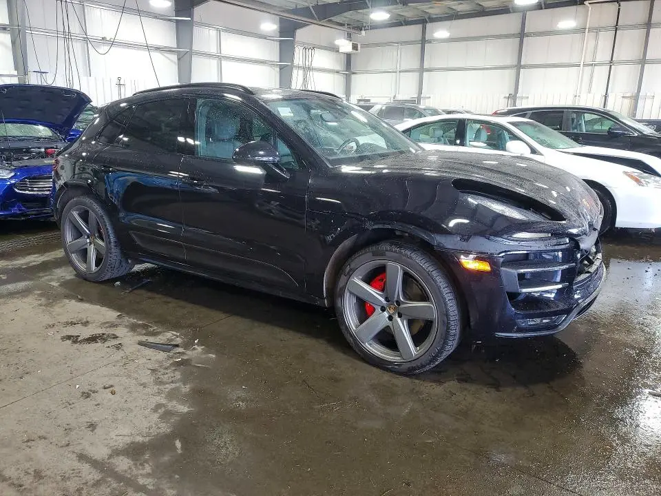 2016 PORSCHE MACAN TURBO  