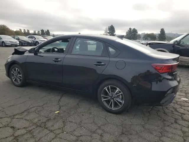 2023 KIA FORTE LX  