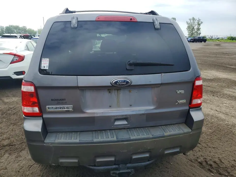 2010 FORD ESCAPE XLT  