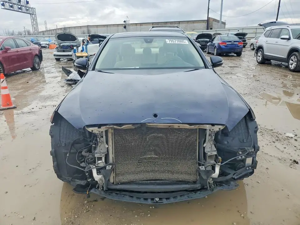 2016 MERCEDES-BENZ C   