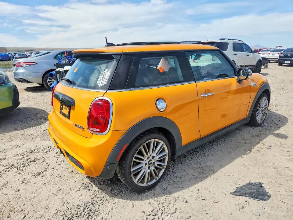2015 MINI COOPER S  