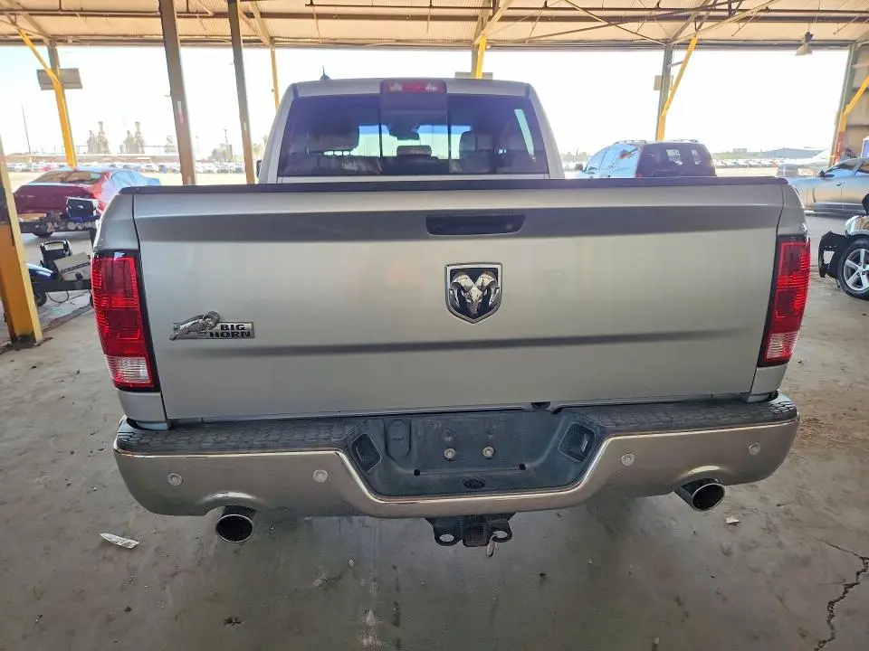 2017 RAM 1500 SLT  