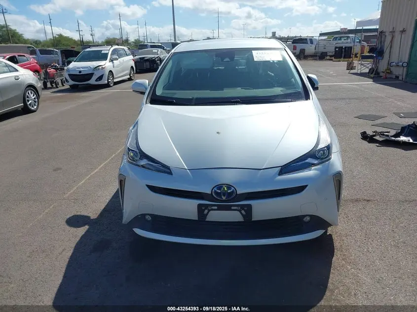 2022 TOYOTA PRIUS XLE