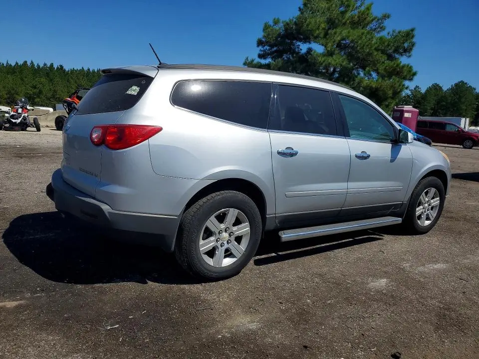 2012 CHEVROLET TRAVERSE LT  