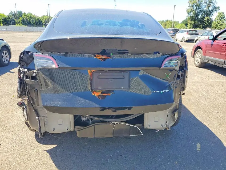 2024 TESLA MODEL Y   