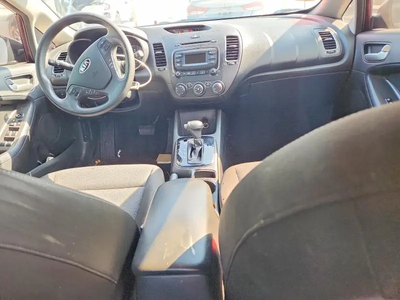 2017 KIA FORTE LX  