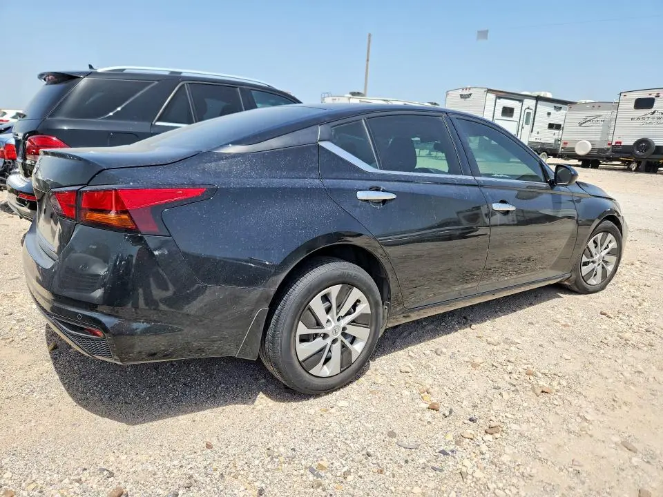 2024 NISSAN ALTIMA S  