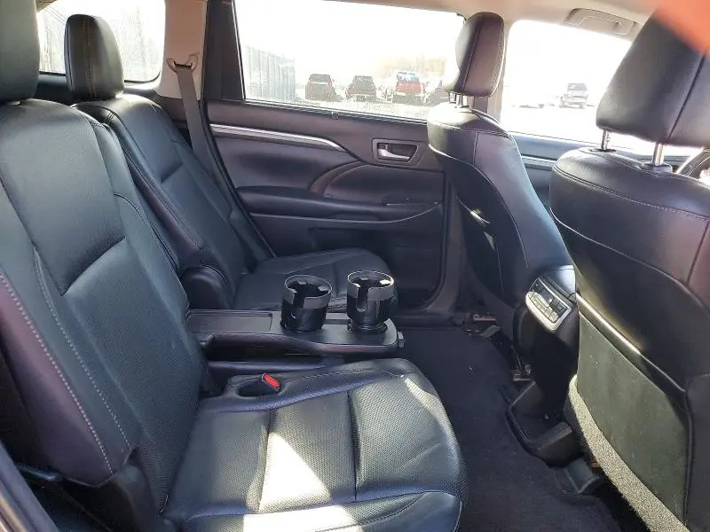 2018 TOYOTA HIGHLANDER LIMITED  