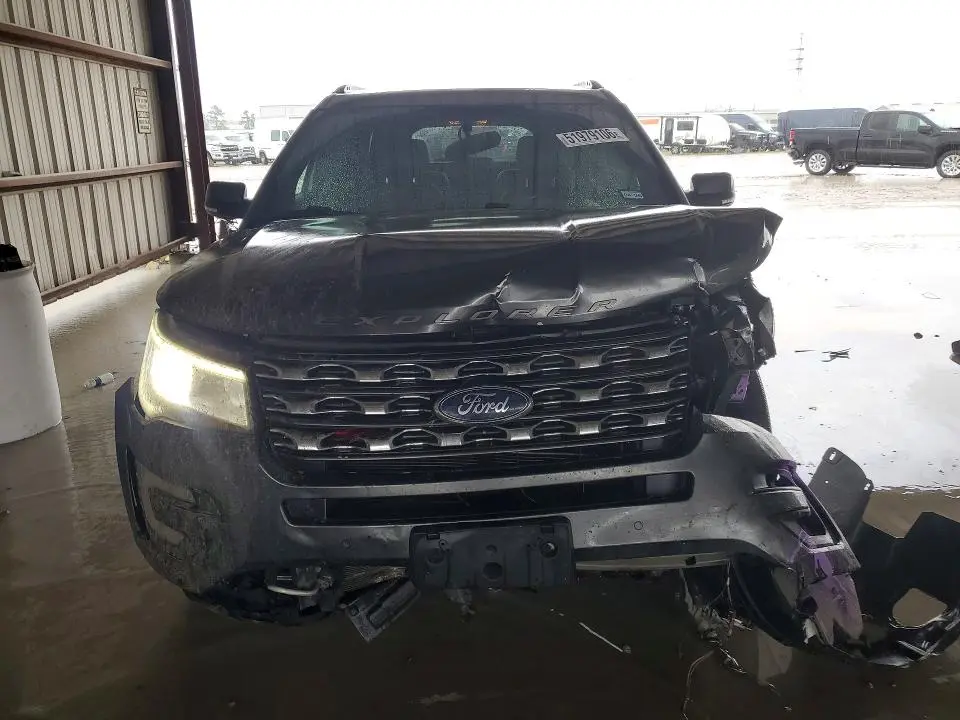2017 FORD EXPLORER XLT  