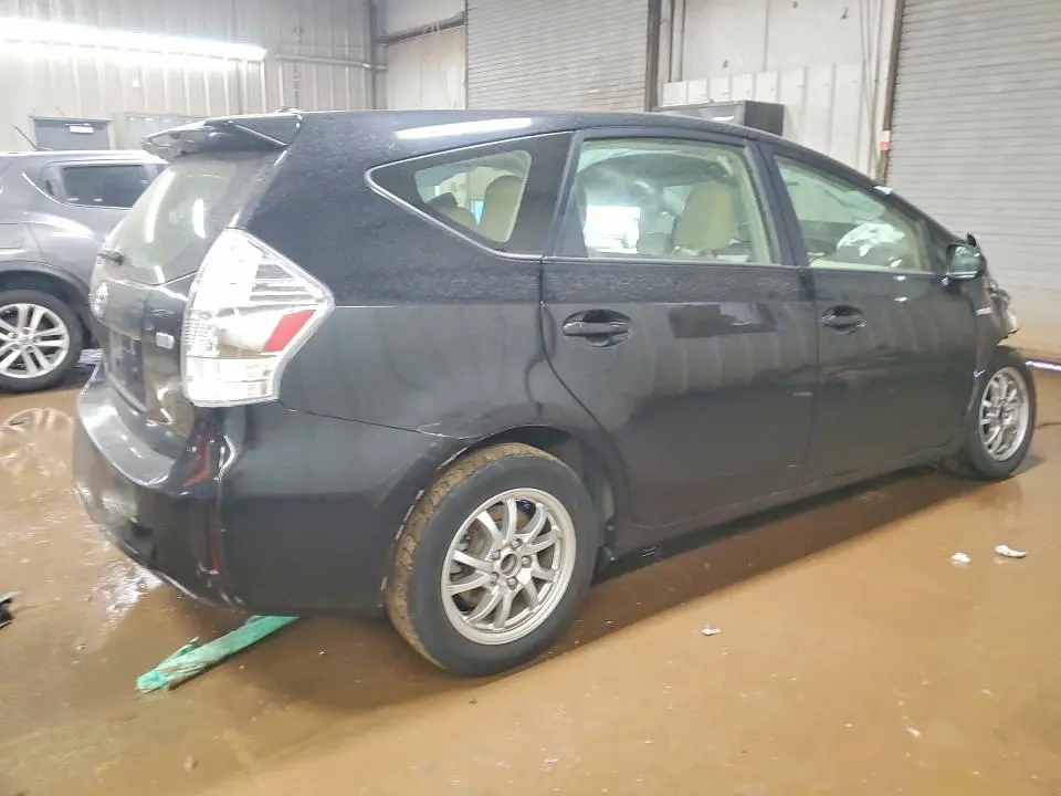 2013 TOYOTA PRIUS V THREE  