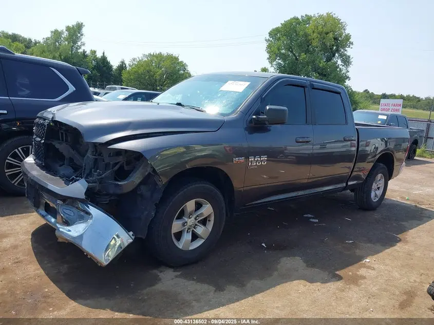 2019 RAM 1500 CLASSIC SLT  4X4 6'4 BOX