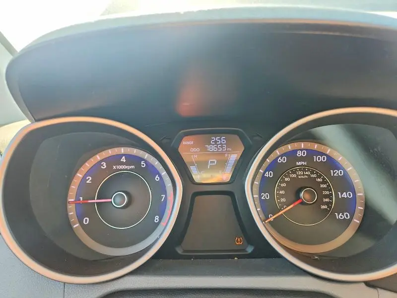2012 HYUNDAI ELANTRA GLS  