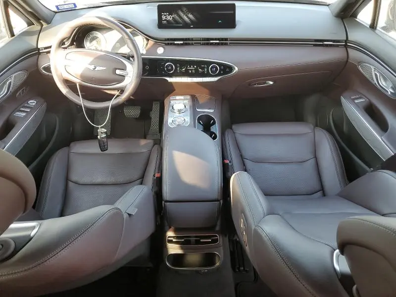 2022 GENESIS GV70 BASE  