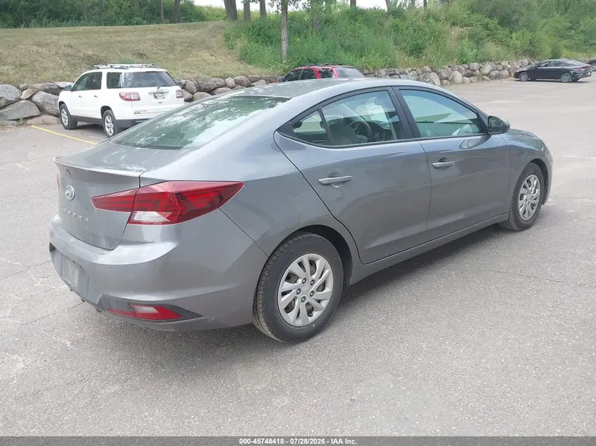 2019 HYUNDAI ELANTRA SE