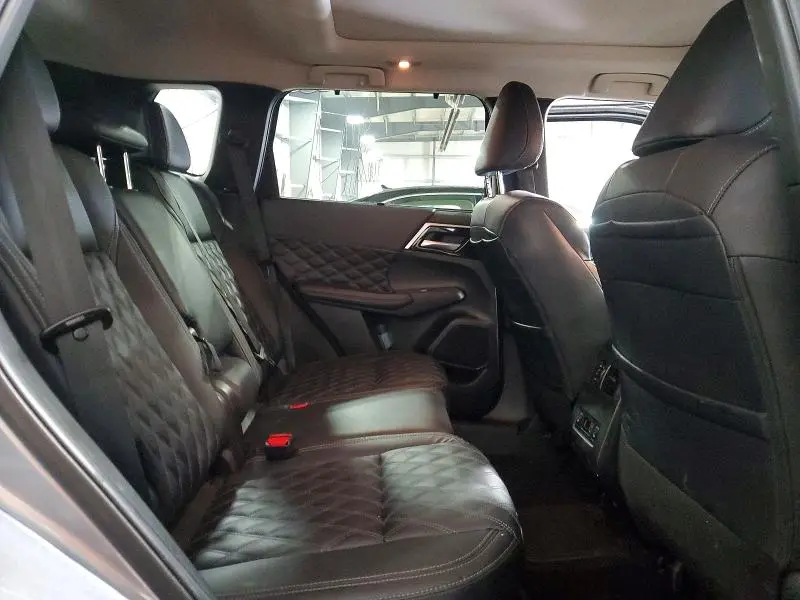 2023 MITSUBISHI OUTLANDER SEL  