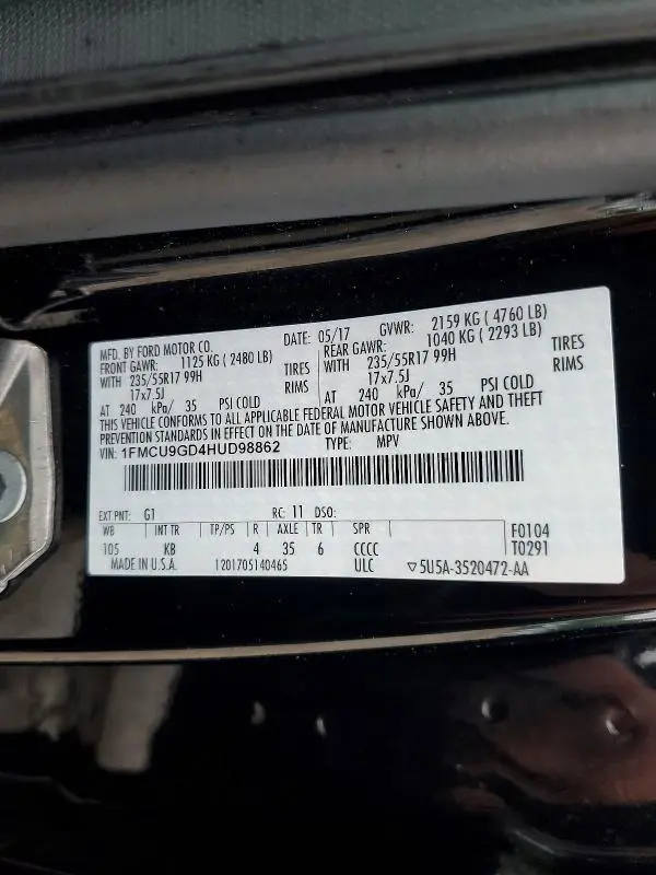 2017 FORD ESCAPE SE  