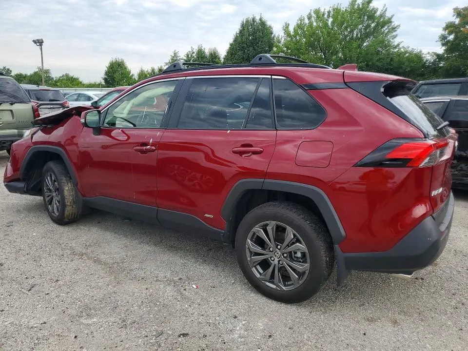 2022 TOYOTA RAV4 XLE PREMIUM  