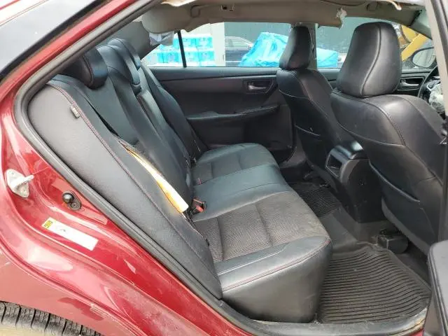 2016 TOYOTA CAMRY LE  