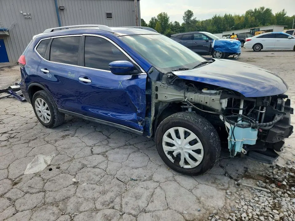 2017 NISSAN ROGUE S  
