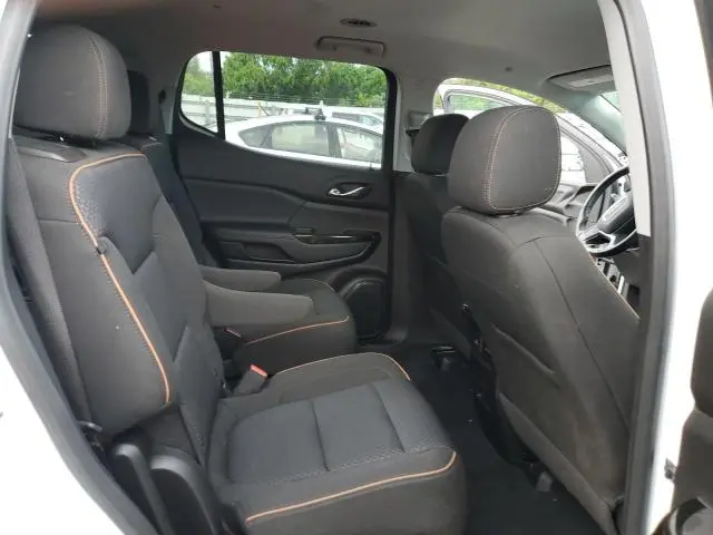 2021 GMC ACADIA AT4  