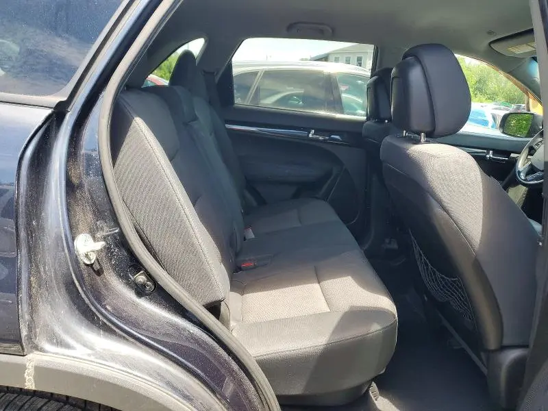 2012 KIA SORENTO LX  