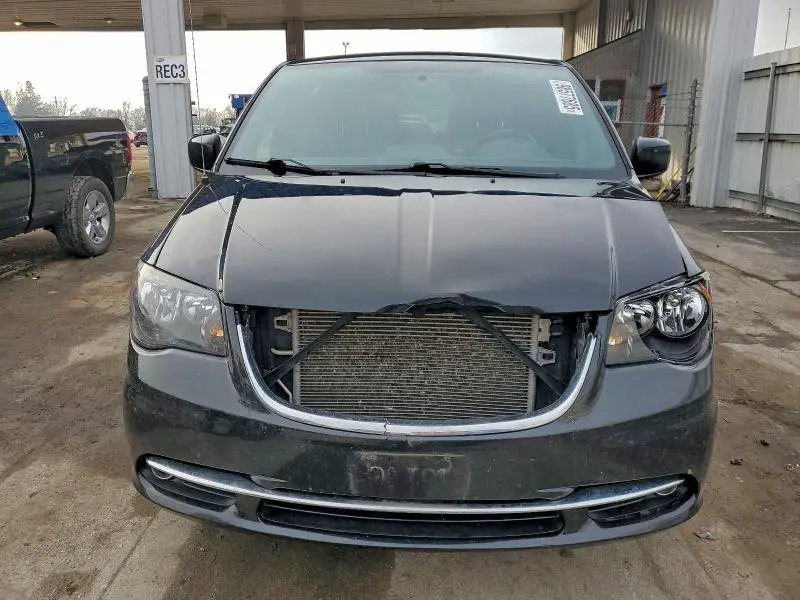 2014 CHRYSLER TOWN & COUNTRY S  