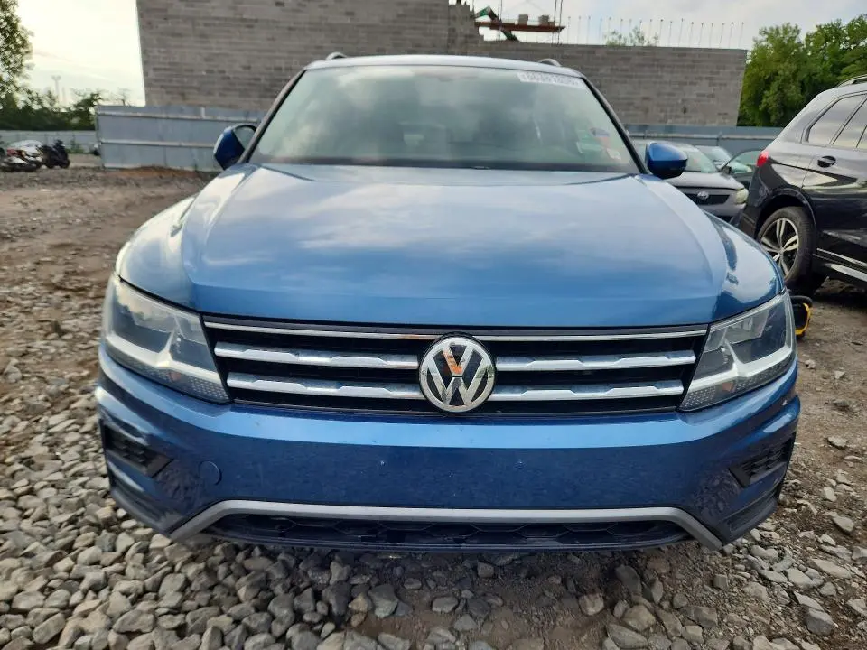2018 VOLKSWAGEN TIGUAN SE  