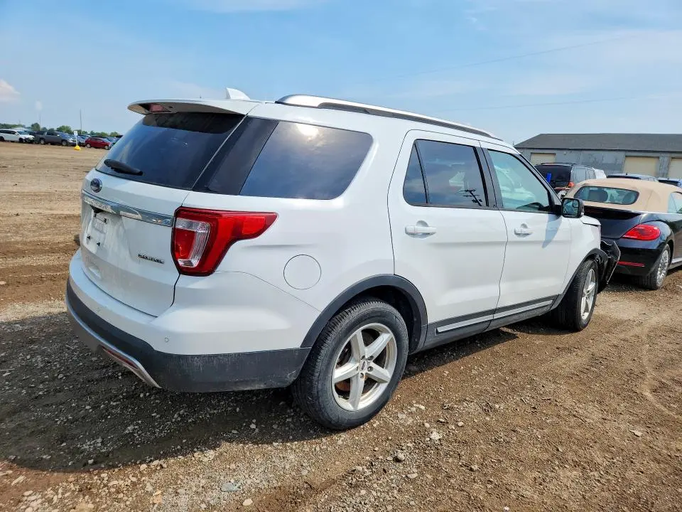 2016 FORD EXPLORER XLT  