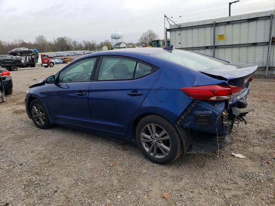 2017 HYUNDAI ELANTRA SE  